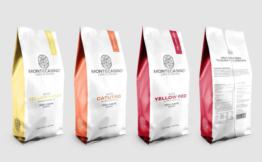 Impresiones en pequeño formato de una agencia de impresos, destacando diseños y materiales de alta calidad.