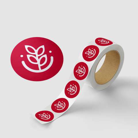 Impresiones en pequeño formato de una agencia de impresos, destacando diseños y materiales de alta calidad.