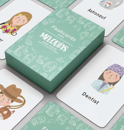 Impresiones en pequeño formato de una agencia de impresos, destacando diseños y materiales de alta calidad.